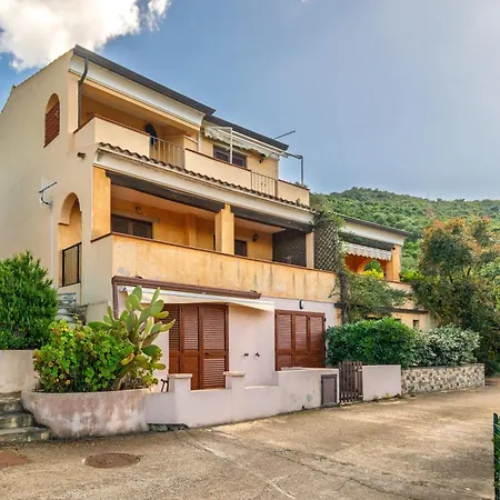 Casa Belvedere Muriscuvo' Nyaraló *